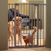 Савик Перегородка с калиткой и дополнительной дверкой Dog Barrier, ширина 75-84 см, высота 107 см, бежево-серая, Savic